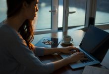 cara mendownload apps di laptop