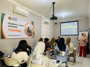 public speaking-tenaga kerja kompeten indonesia-transafe indonesia-suprihaatin santoso